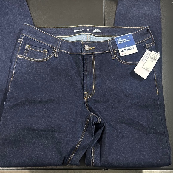 Old Navy Denim - 77.   NWT  Old Navy rockstar Women's super Skinny Jeans - Dark Blue size 12 L